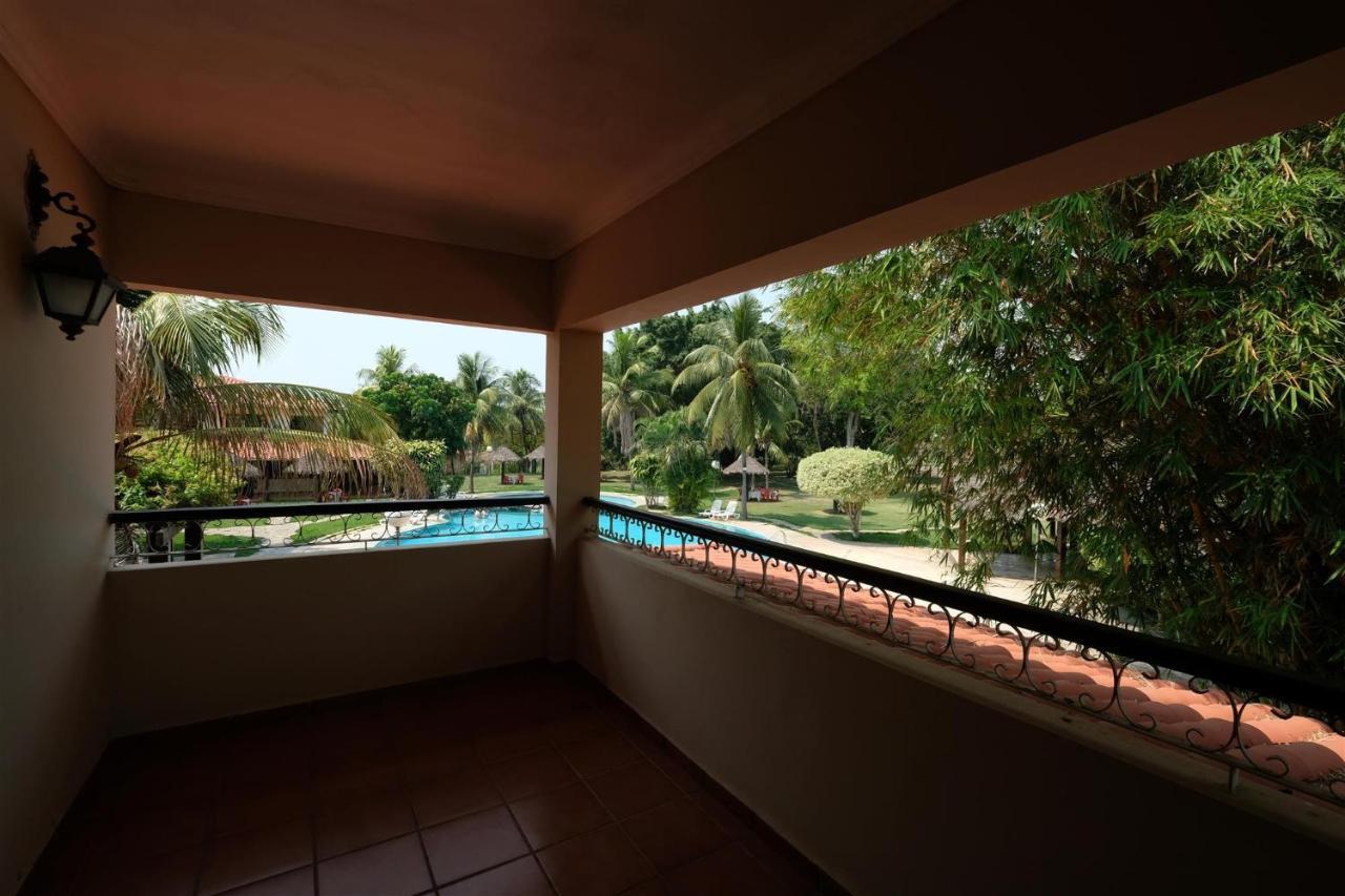El Pantanal Hotel & Resort Puerto Quijarro  외부 사진