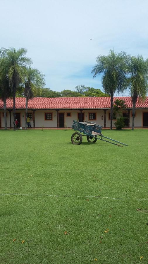 El Pantanal Hotel & Resort Puerto Quijarro  외부 사진