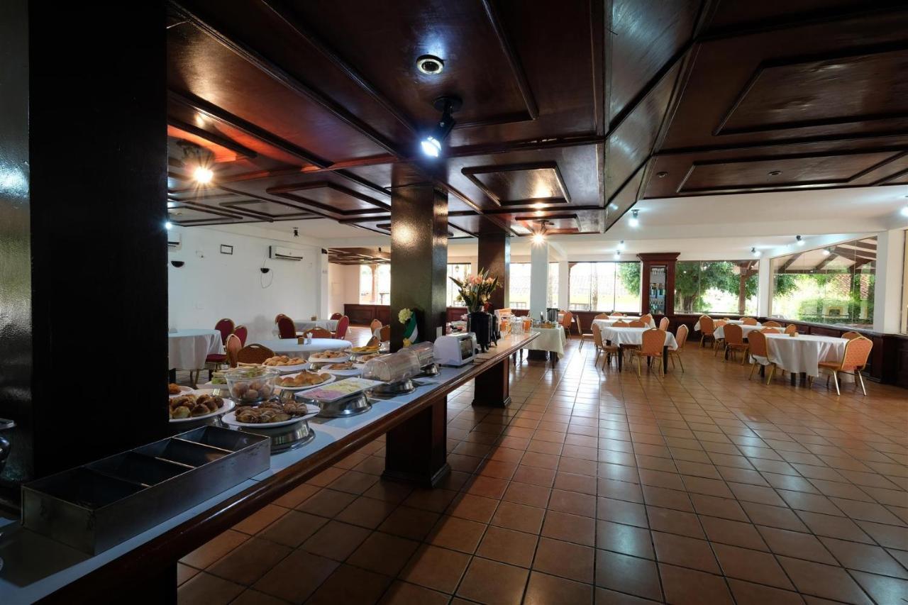 El Pantanal Hotel & Resort Puerto Quijarro  외부 사진