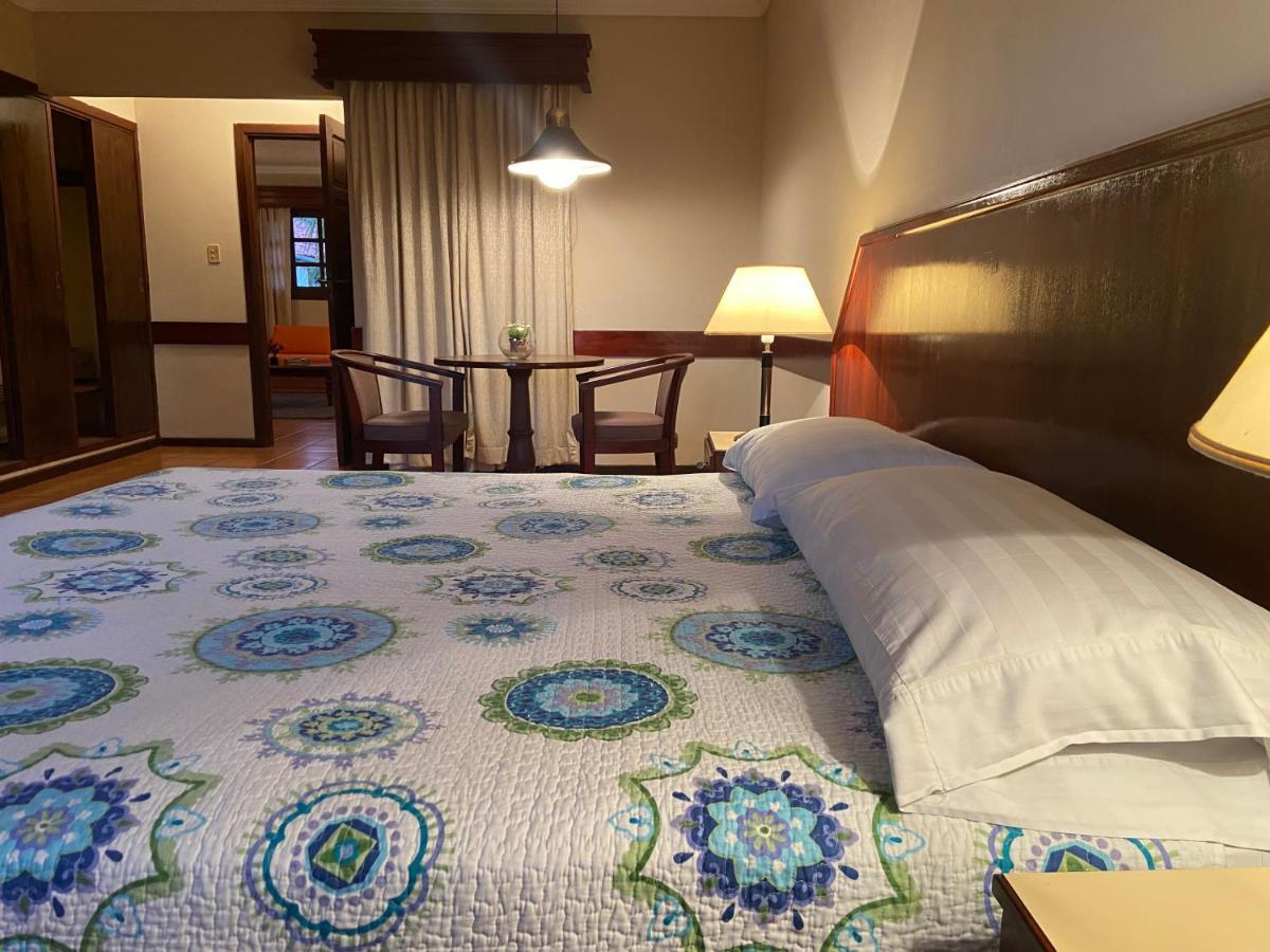 El Pantanal Hotel & Resort Puerto Quijarro  외부 사진