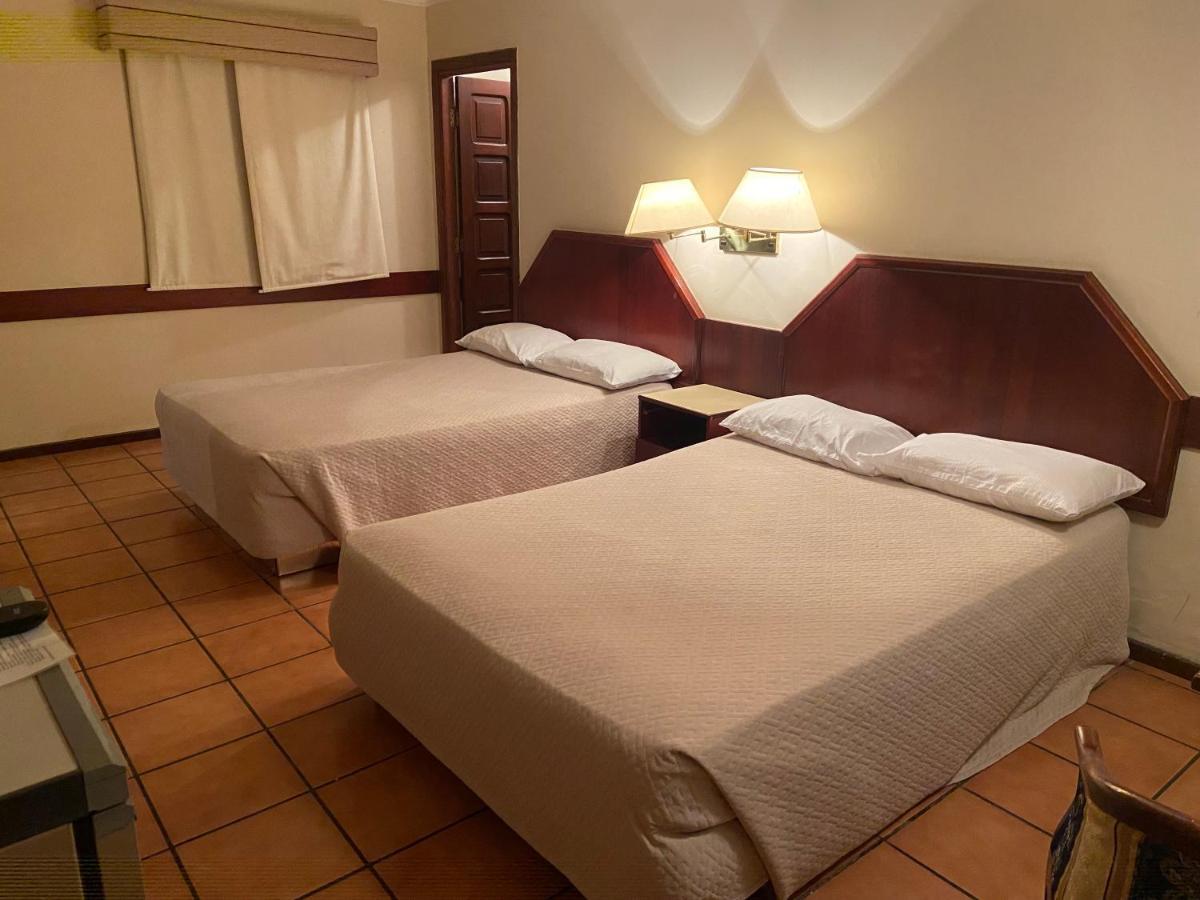 El Pantanal Hotel & Resort Puerto Quijarro  외부 사진