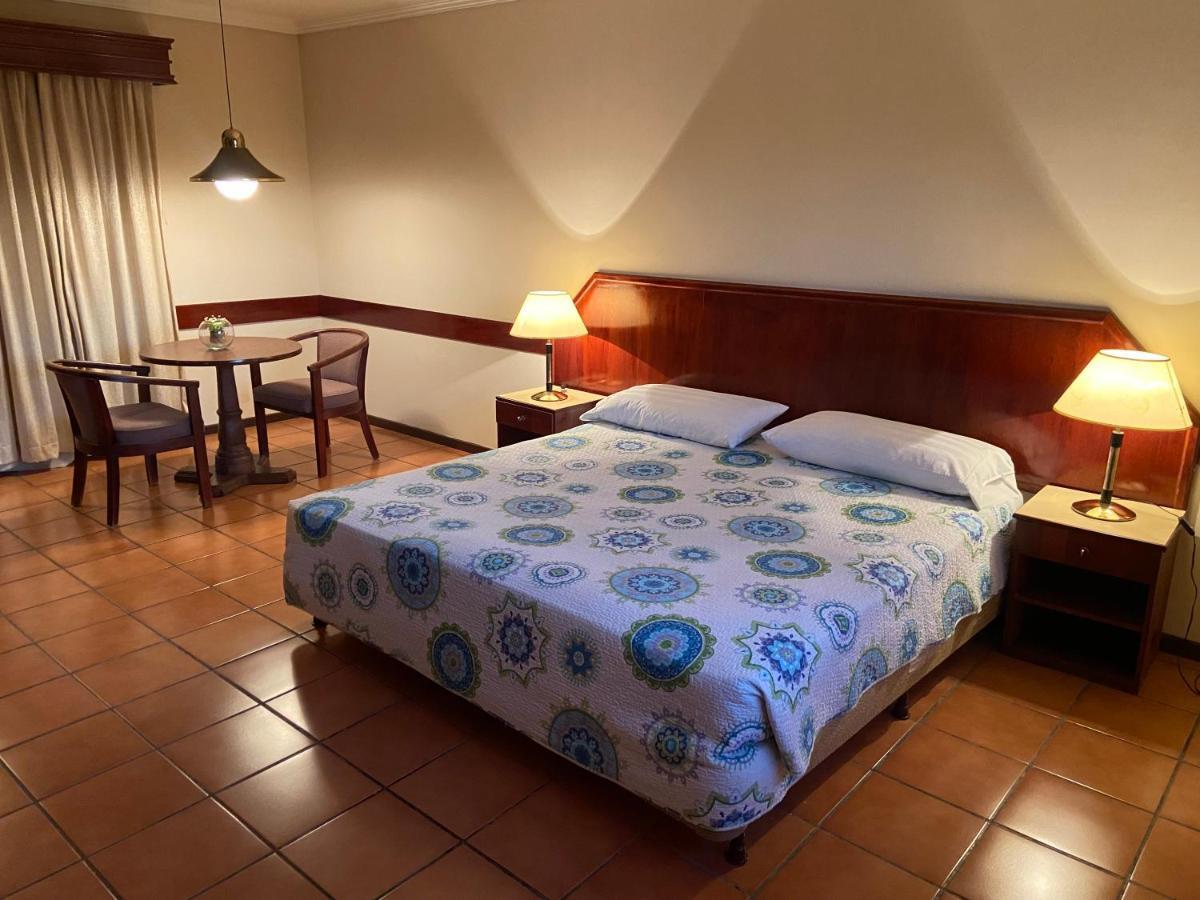 El Pantanal Hotel & Resort Puerto Quijarro  외부 사진