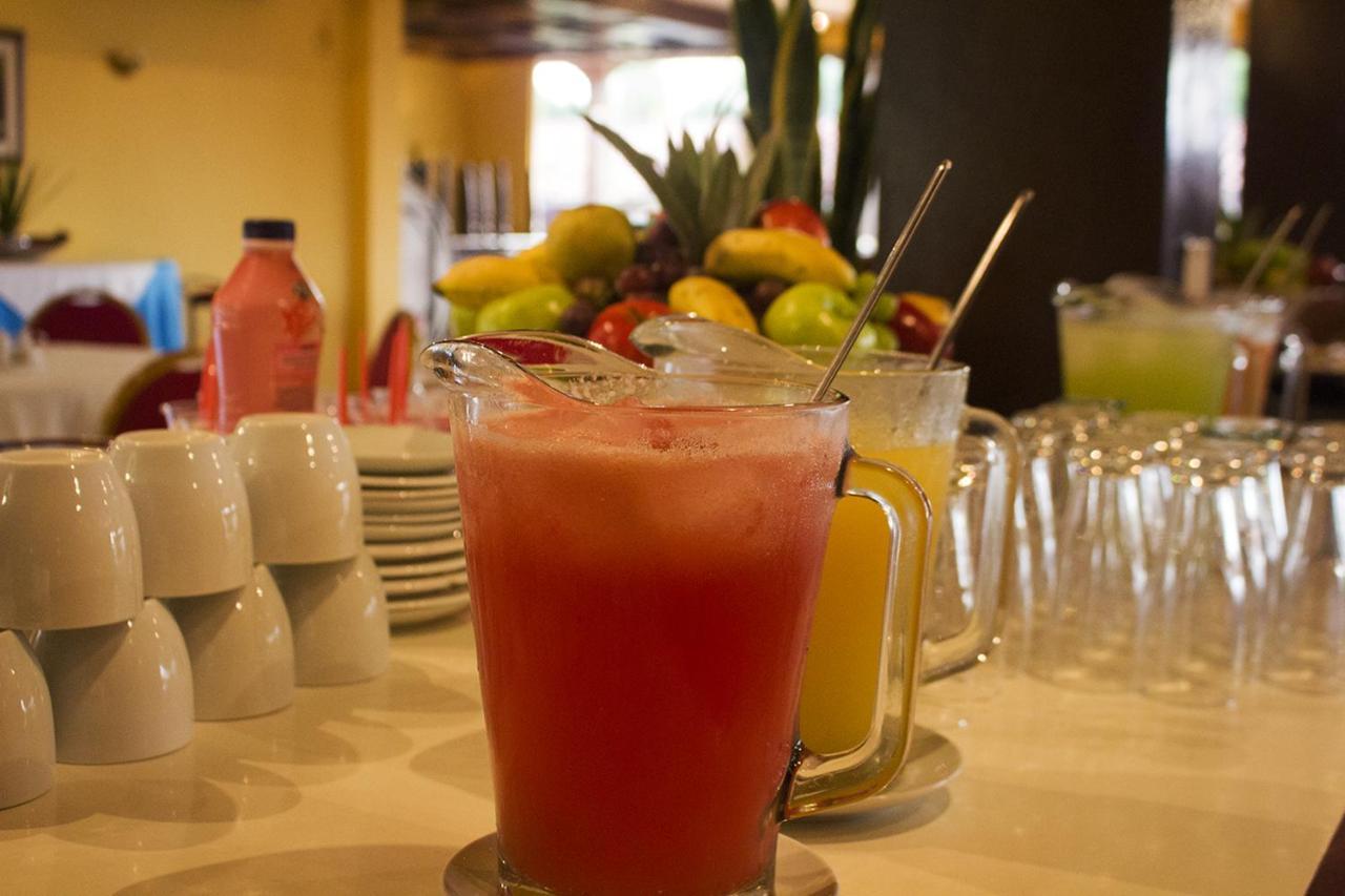 El Pantanal Hotel & Resort Puerto Quijarro  외부 사진